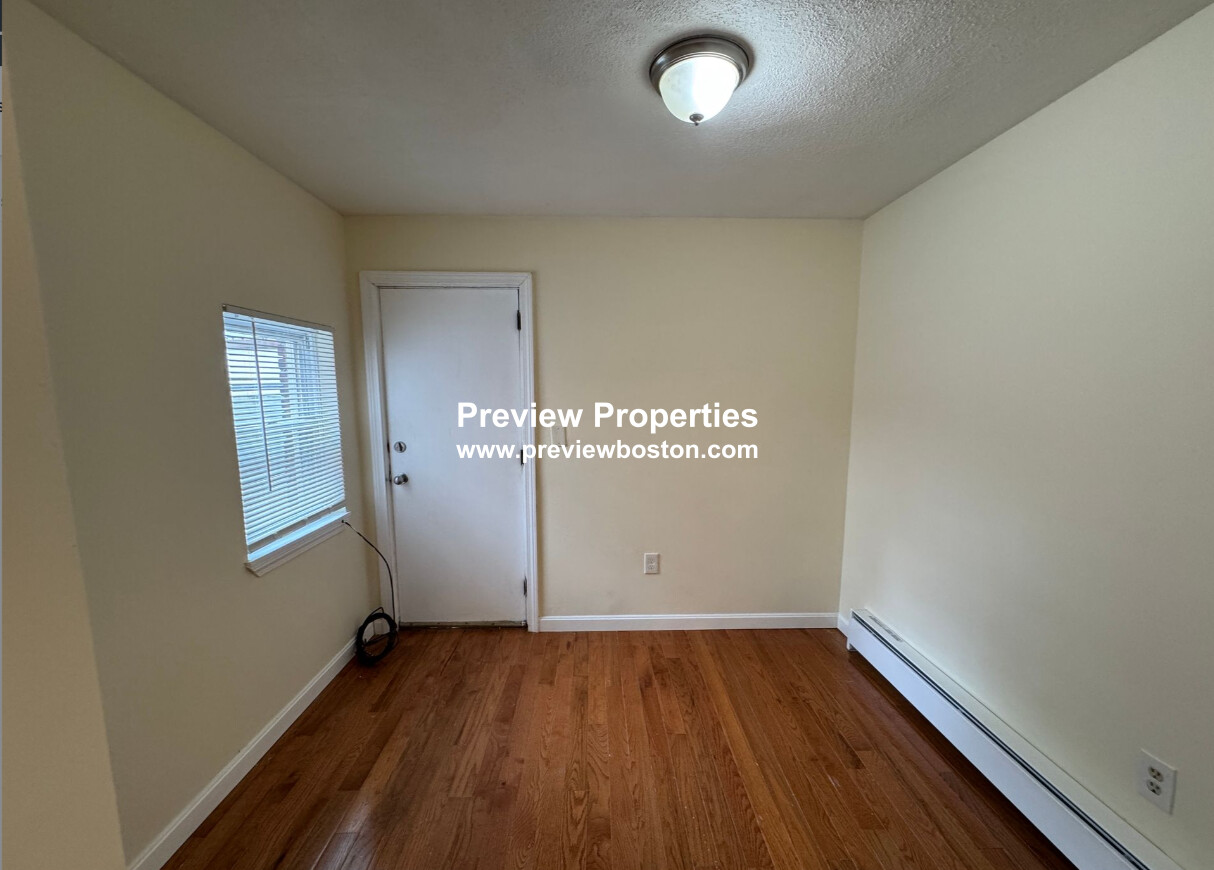 1 bed, 1 bath apartment for rent at 31 Chelsea St Unit 1RP, East Boston — photo 3 of 10