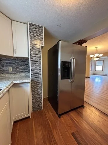 4 bed, 1 bath apartment for rent at 31 Choate St Unit 1, Fall River — photo 4 of 9