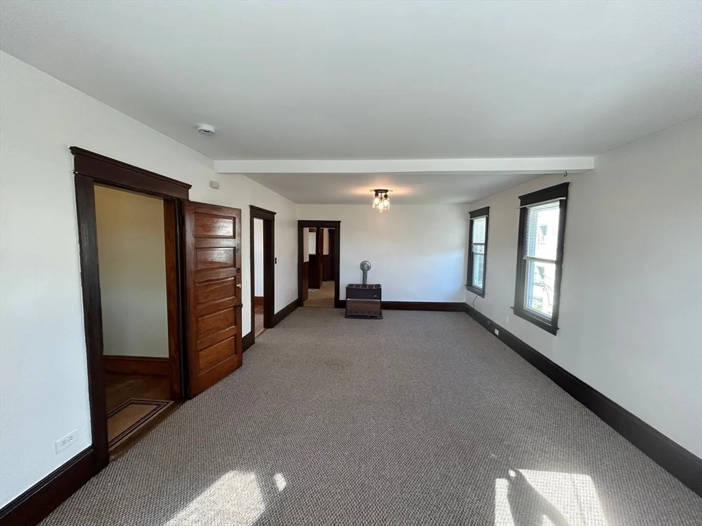 3 bed, 1 bath apartment for rent at 31 Chrome St Unit 3, Worcester — photo 24 of 26