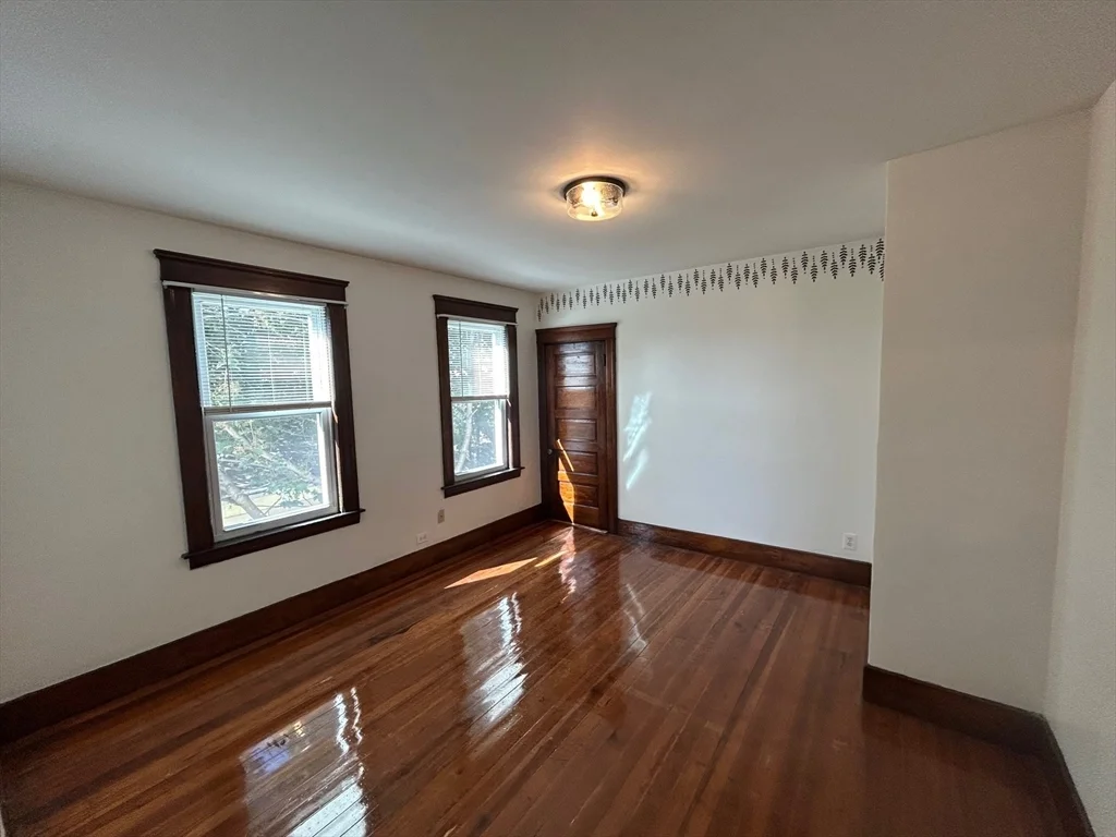 3 bed, 1 bath apartment for rent at 31 Chrome St Unit 3, Worcester — photo 8 of 26