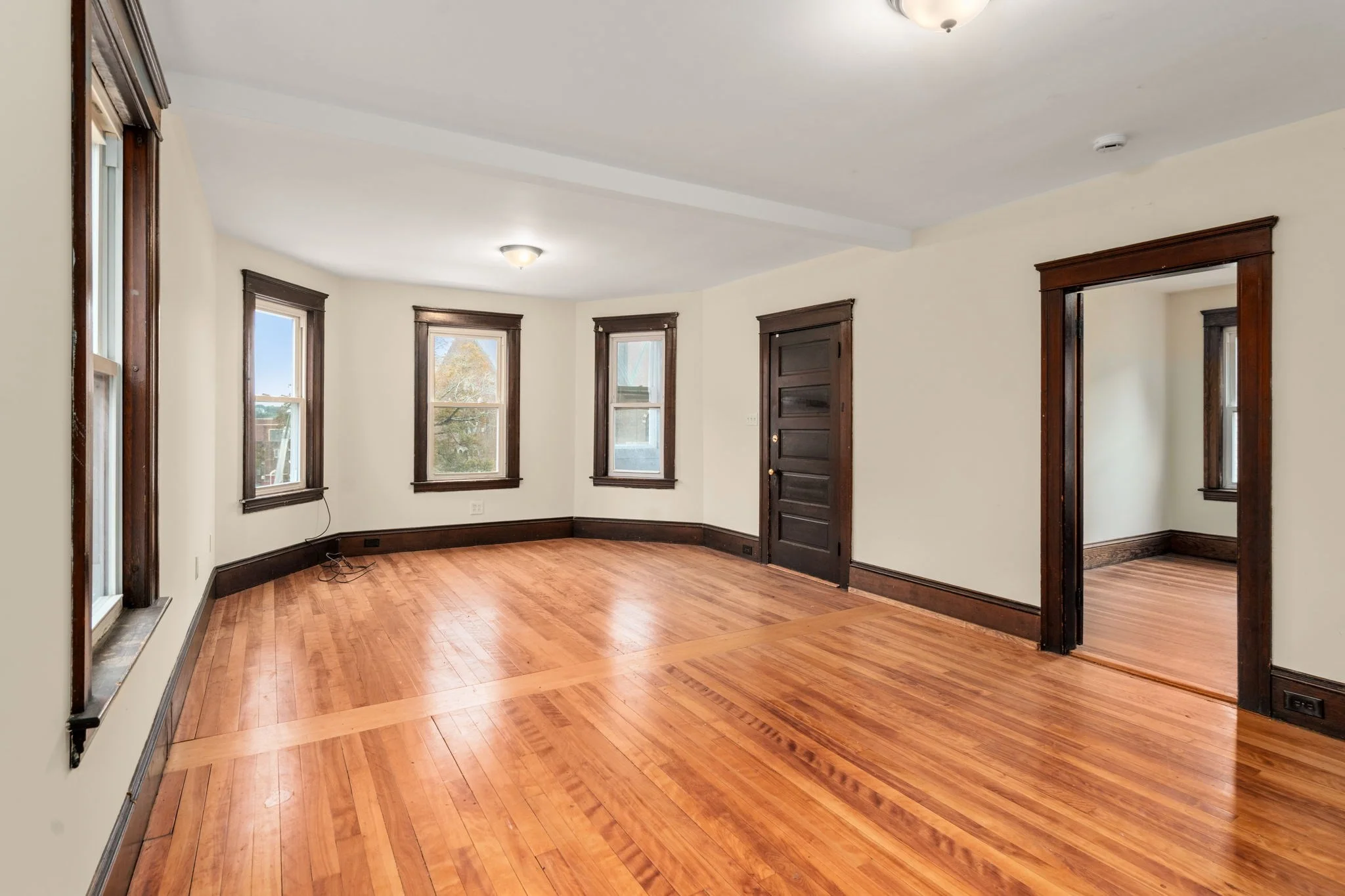 3 bed, 1 bath apartment for rent at 31 Chrome Unit 2, Worcester