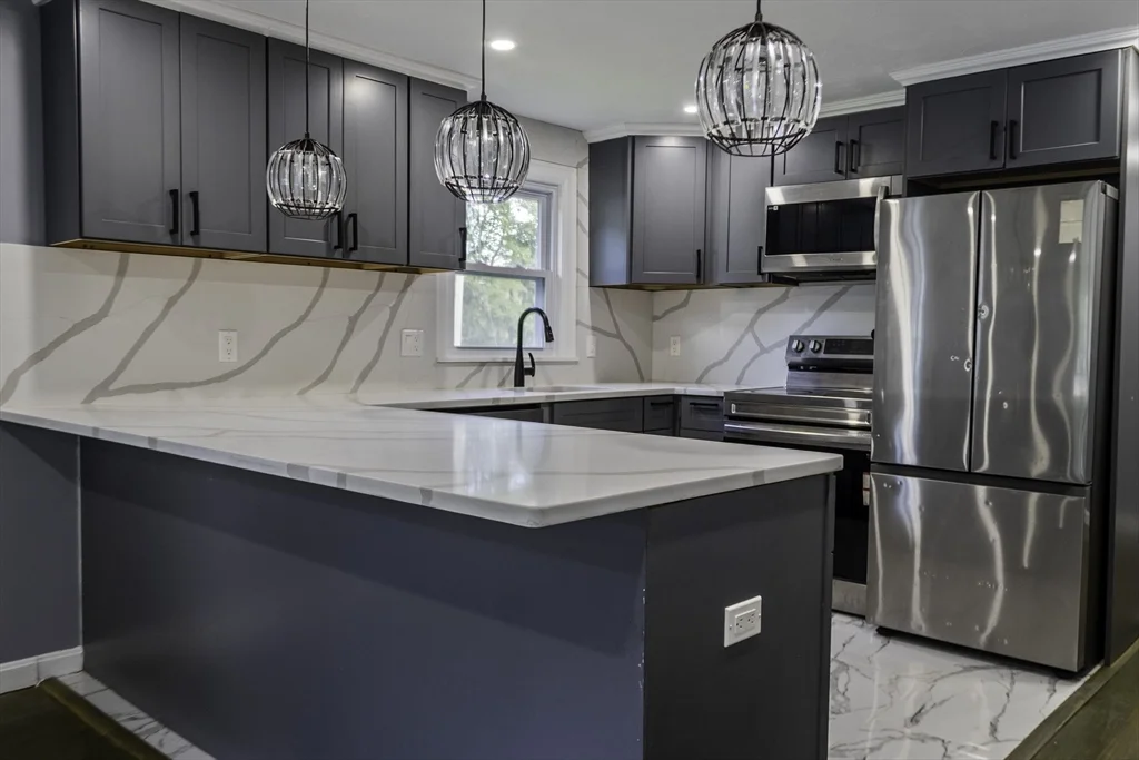 2 bed, 1 bath apartment for rent at 31 Cochato St Unit 2, Randolph — photo 5 of 17