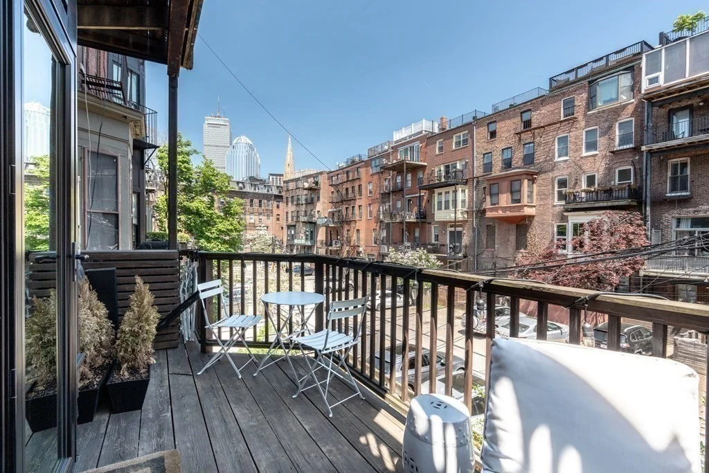 2 bed, 2 bath apartment for rent at 31 Concord Sq Unit 2, South End — photo 11 of 21