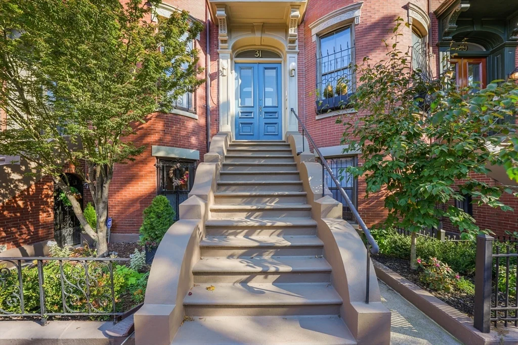 1 bed, 1 bath apartment for rent at 31 Concord Sq Unit 4, South End — photo 19 of 21
