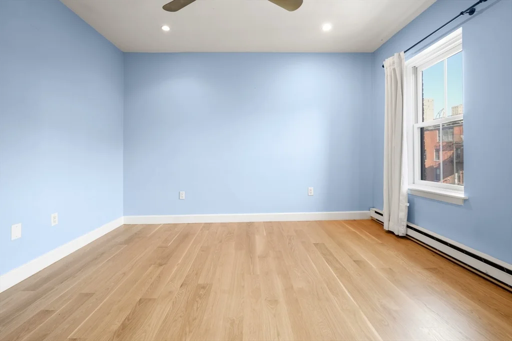 1 bed, 1 bath apartment for rent at 31 Concord Sq Unit 4, South End — photo 13 of 21