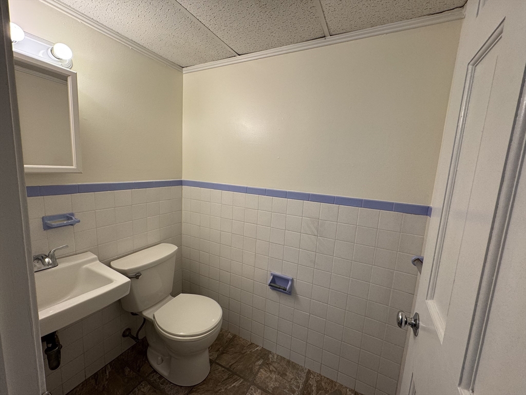 2 bed, 1 bath apartment for rent at 31 Constitution Way Unit 31, Methuen — photo 6 of 15