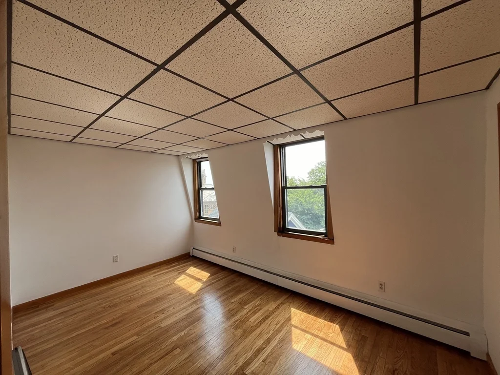 2 bed, 1 bath apartment for rent at 31 Corey St Unit 3, Everett — photo 6 of 9