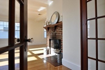 3 bed, 2 bath apartment for rent at 31 Crest Ave Unit B, Chelsea — photo 3 of 21
