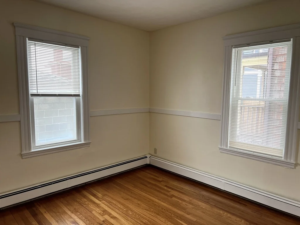 3 bed, 1 bath apartment for rent at 31 Cutler St Unit 1, Winthrop — photo 12 of 16