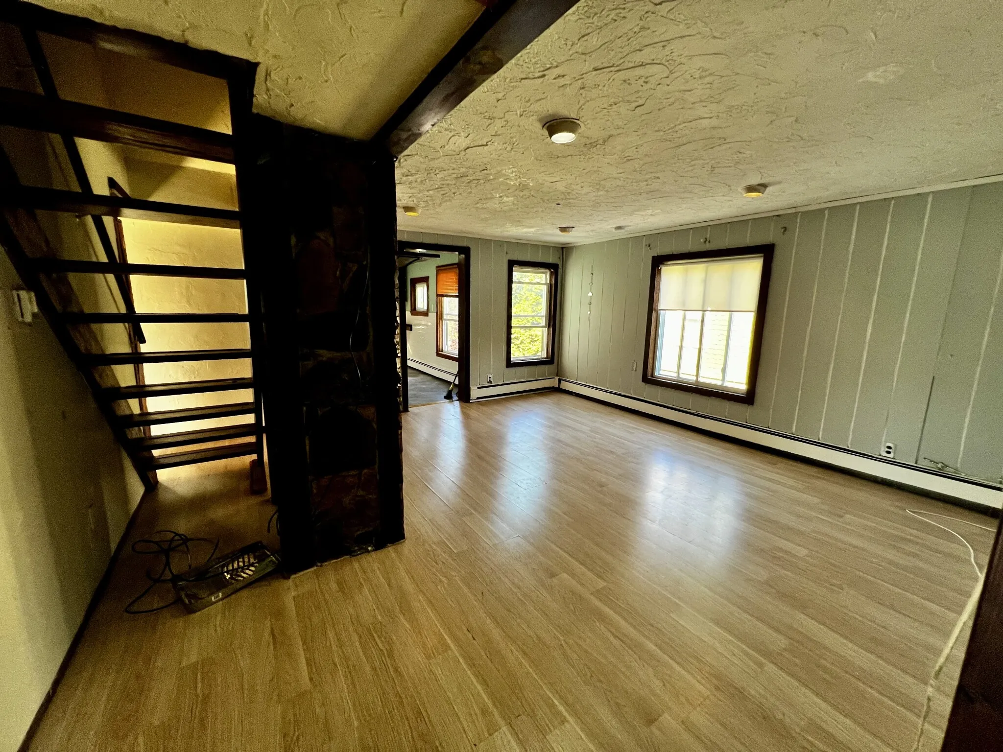 5 bed, 2 bath apartment for rent at 31 Dell Ave Unit 2, Hyde Park