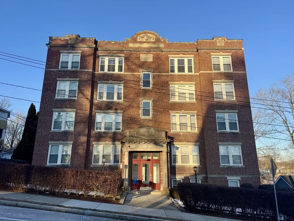 1 bed, 1 bath apartment for rent at 31 Dennison Ave Unit 1, Framingham