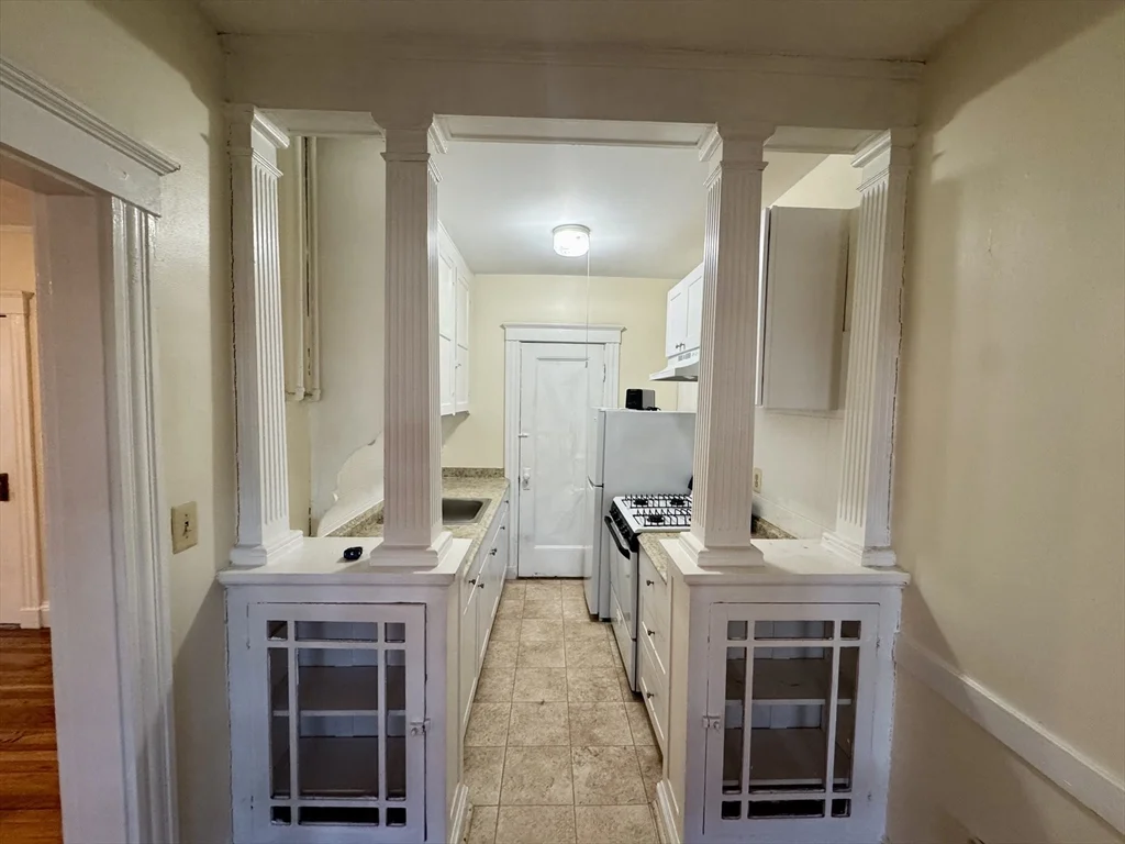 1 bed, 1 bath apartment for rent at 31 Dennison Ave Unit 1, Framingham — photo 6 of 11