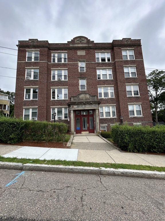 1 bed, 1 bath apartment for rent at 31 Dennison Ave Unit 6, Framingham