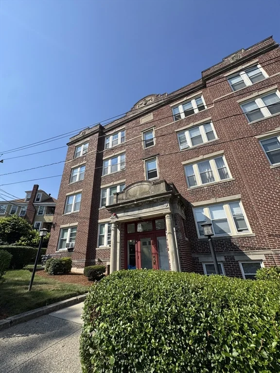 1 bed, 1 bath apartment for rent at 31 Dennison Ave Unit D, Framingham