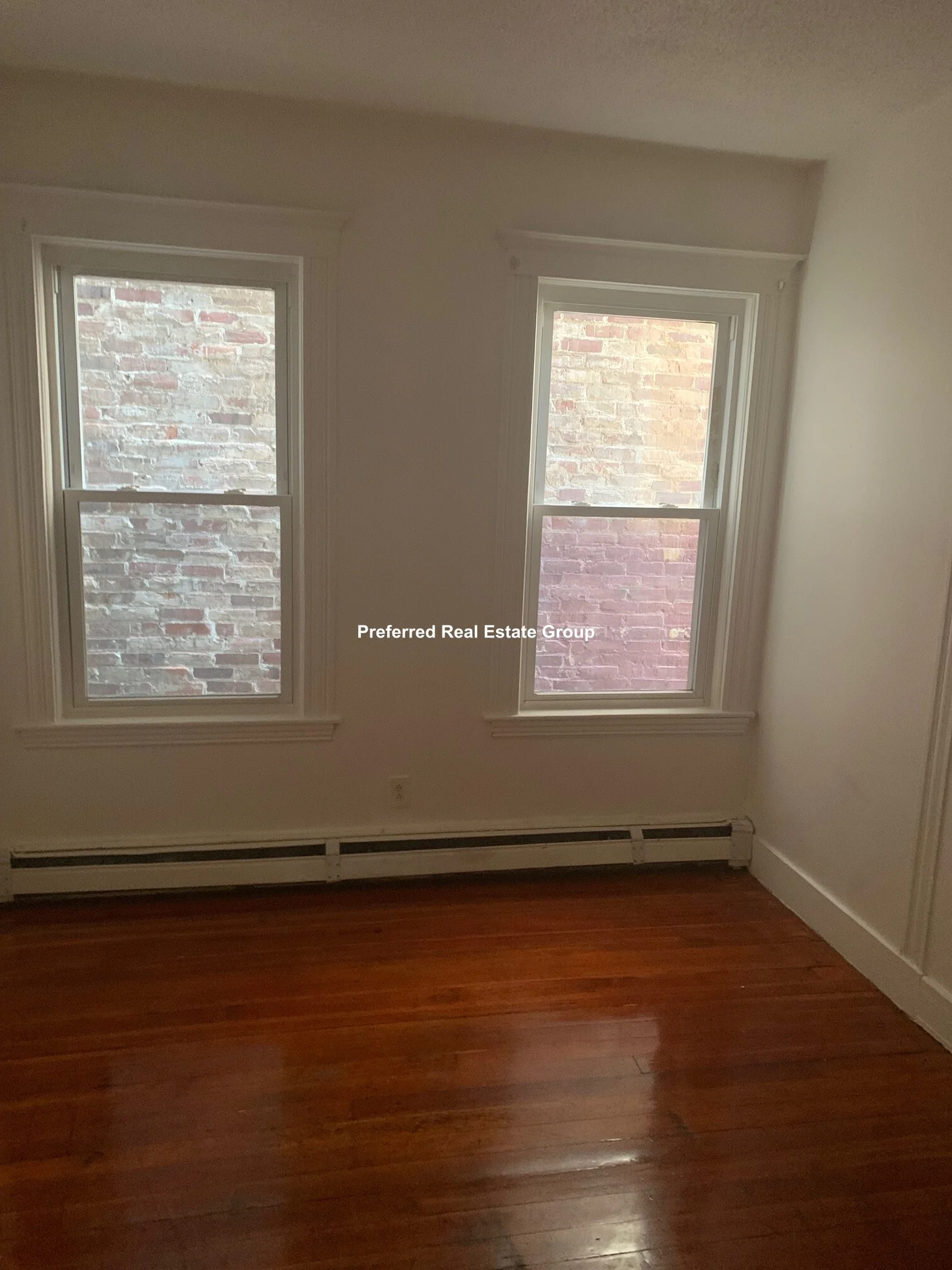 4 bed, 1 bath apartment for rent at 31 Dunreath St Unit 1, Roxbury — photo 8 of 11