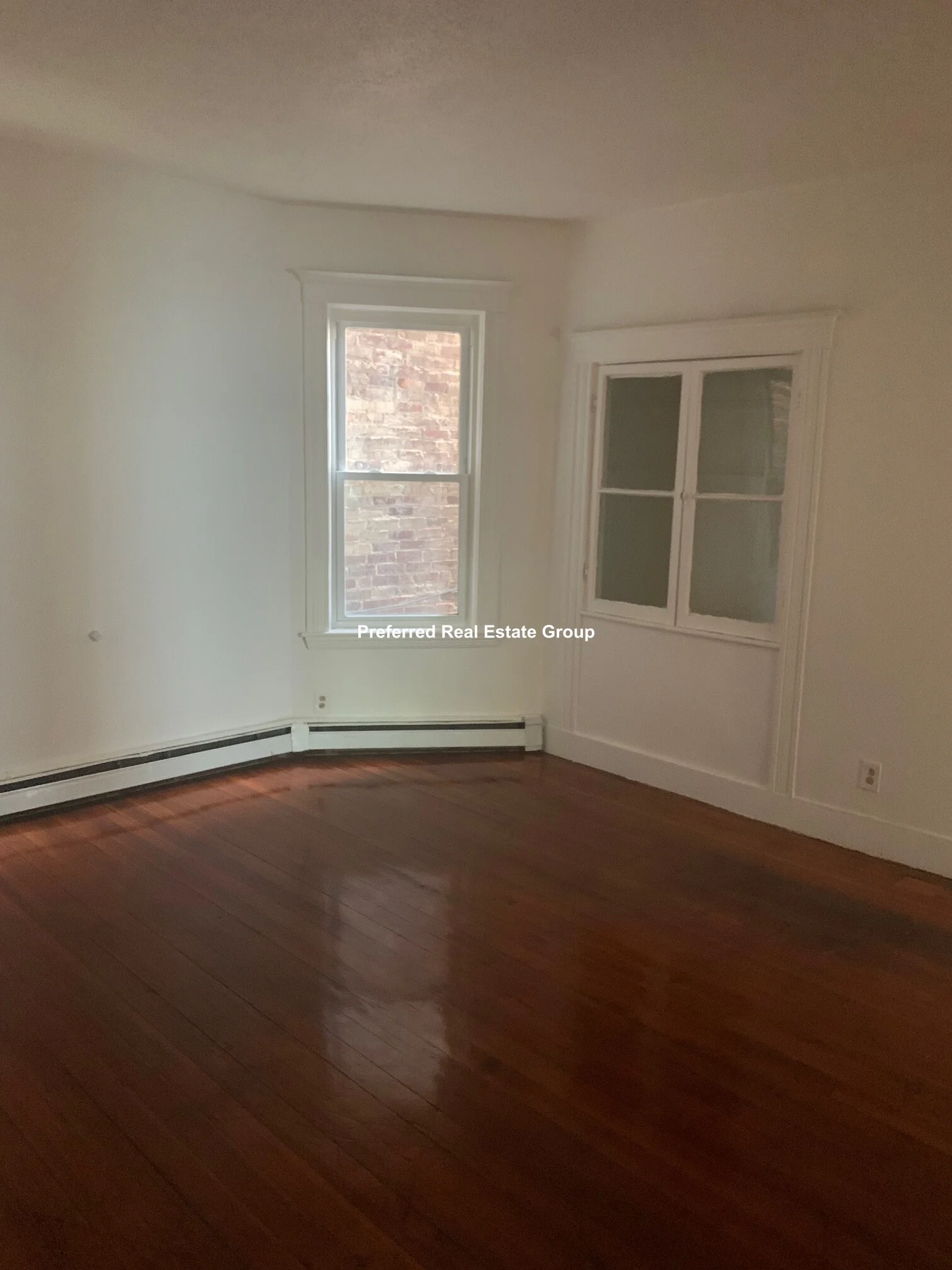 4 bed, 1 bath apartment for rent at 31 Dunreath St Unit 1, Roxbury — photo 4 of 11