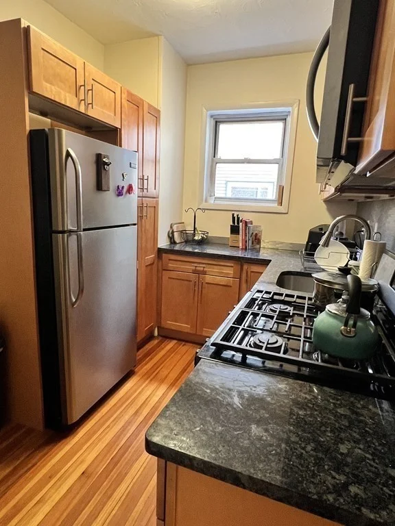 2 bed, 1 bath apartment for rent at 31 Dwight St Unit 1, Coolidge Corner — photo 6 of 13