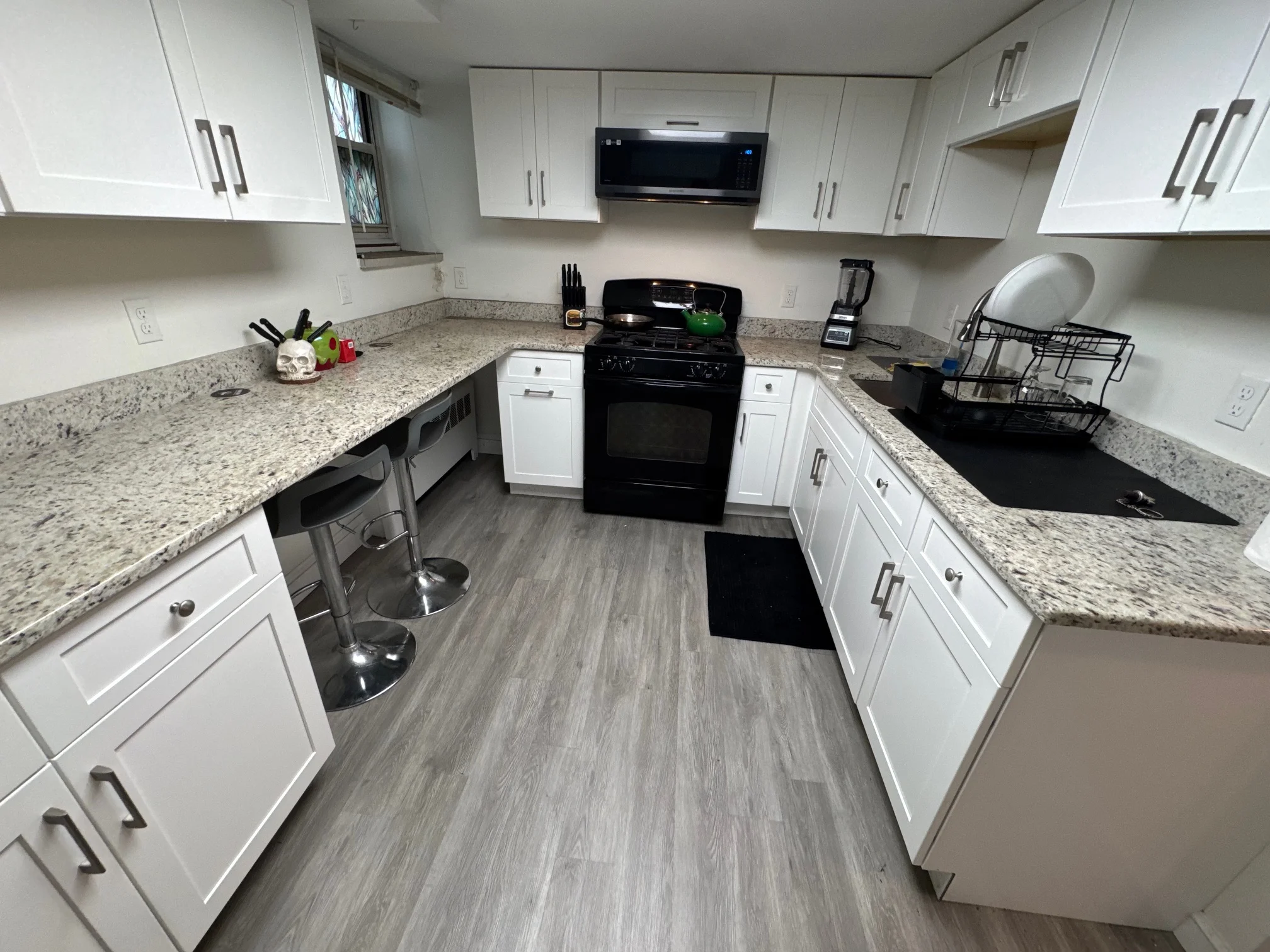1 bed, 1 bath apartment for rent at 31 Dwight St Unit B, Coolidge Corner — photo 2 of 6