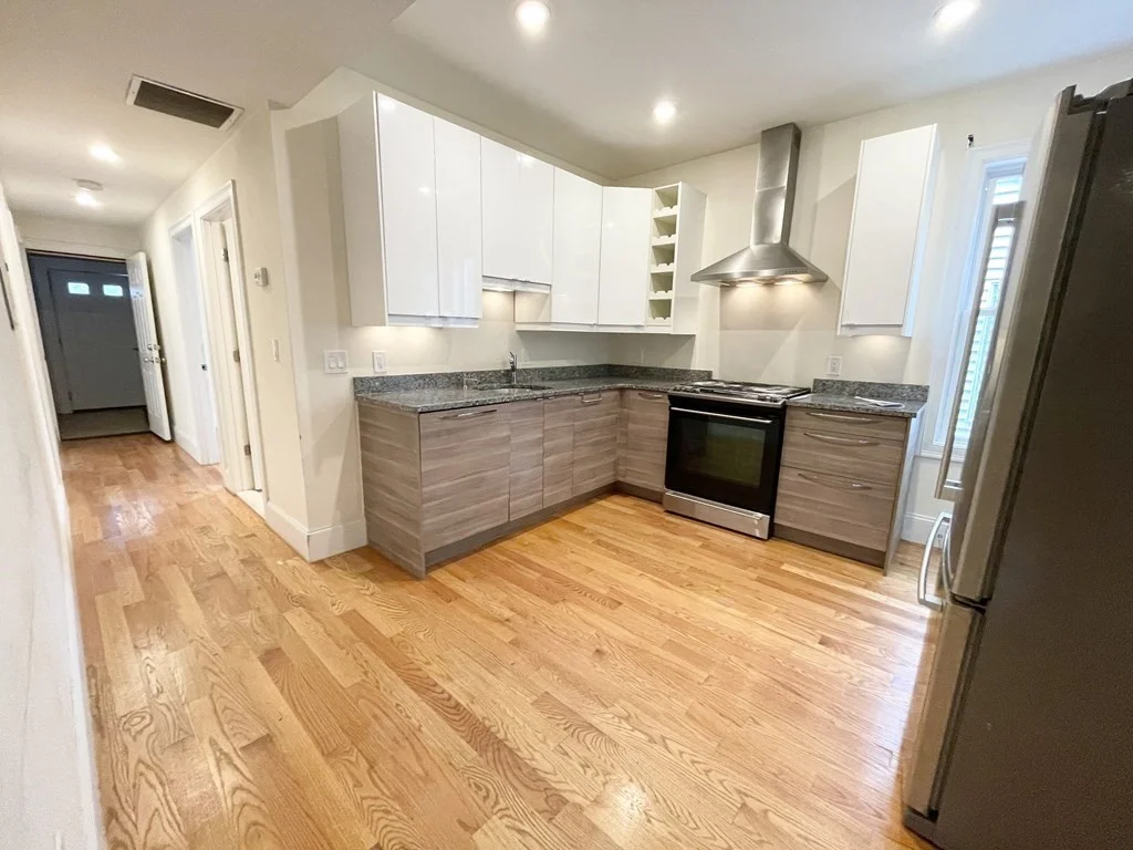 3 bed, 1 bath apartment for rent at 31 Edison Green Unit 1, Dorchester — photo 2 of 10