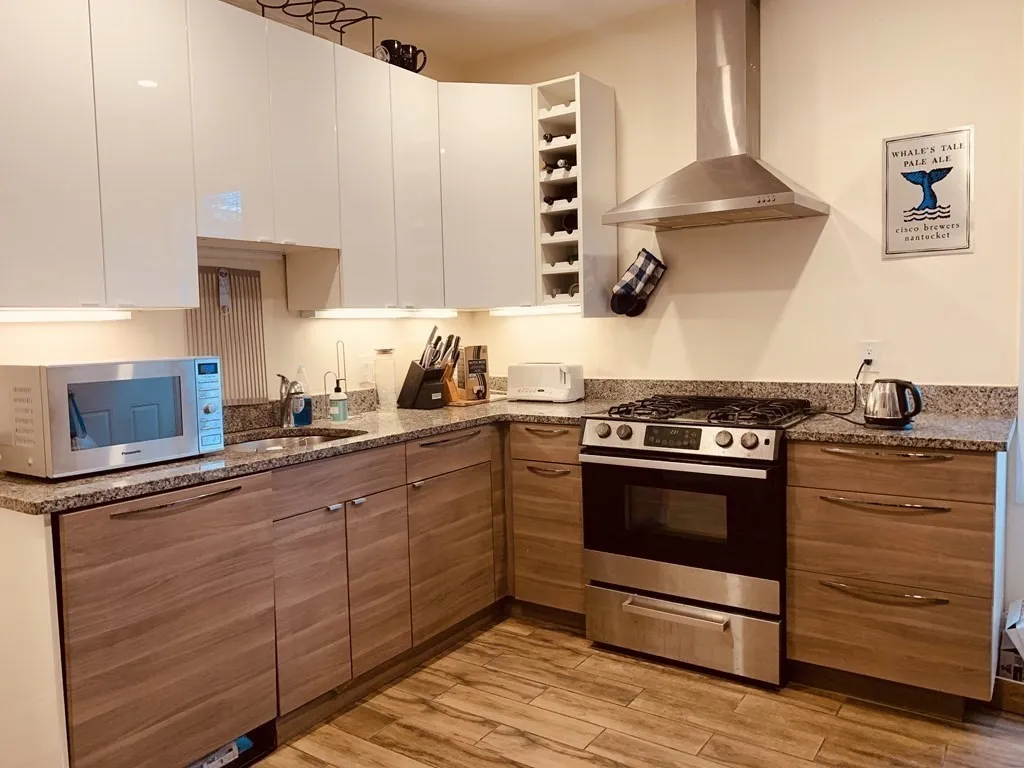 3 bed, 1 bath apartment for rent at 31 Edison Green Unit 2, Dorchester — photo 4 of 16