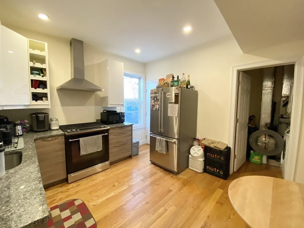 3 bed, 1 bath apartment for rent at 31 Edison Green Unit 3, Boston — photo 3 of 11
