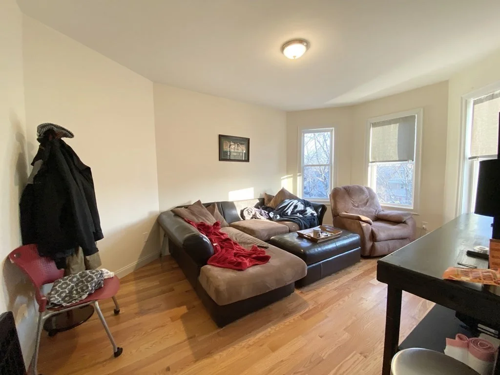 3 bed, 1 bath apartment for rent at 31 Edison Green Unit 3, Boston — photo 4 of 11