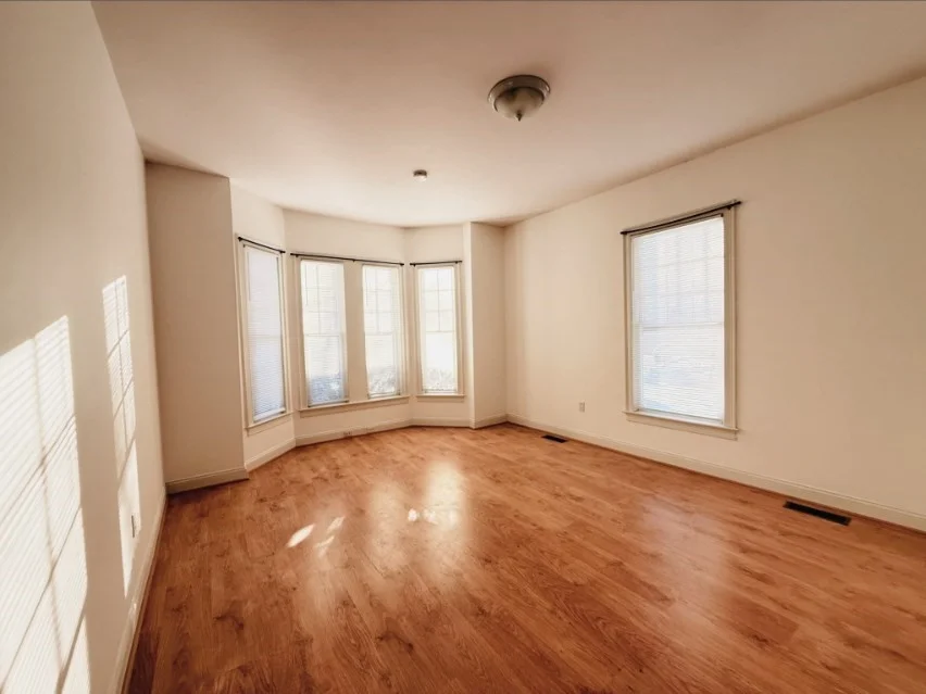 1 bed, 1 bath apartment for rent at 31 Elmwood St Unit 31, Newton Corner — photo 2 of 9