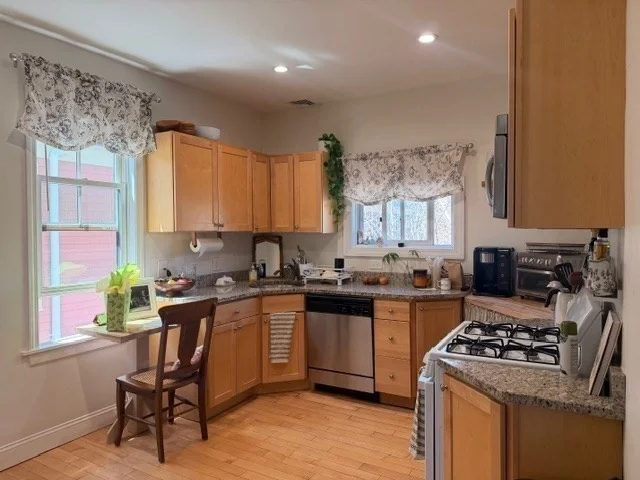 2 bed, 1 bath apartment for rent at 31 Fairmount Ave Unit 2, Cambridgeport — photo 3 of 14