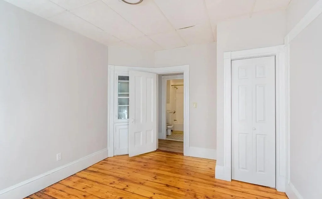 4 bed, 1 bath apartment for rent at 31 Falcon St Unit 1, East Boston — photo 13 of 18