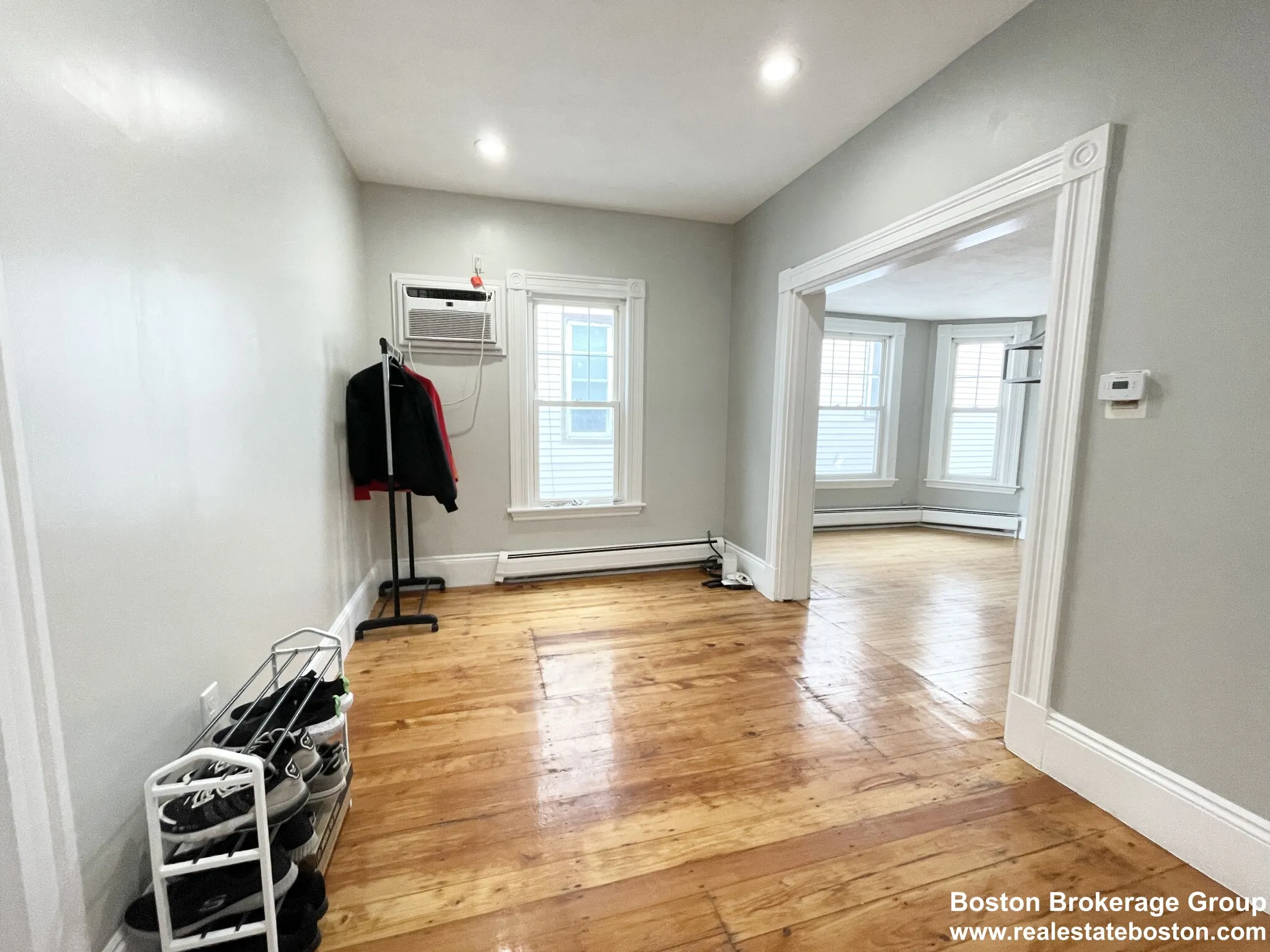 6 bed, 2 bath apartment for rent at 31 Falcon St Unit 2O, East Boston — photo 4 of 14