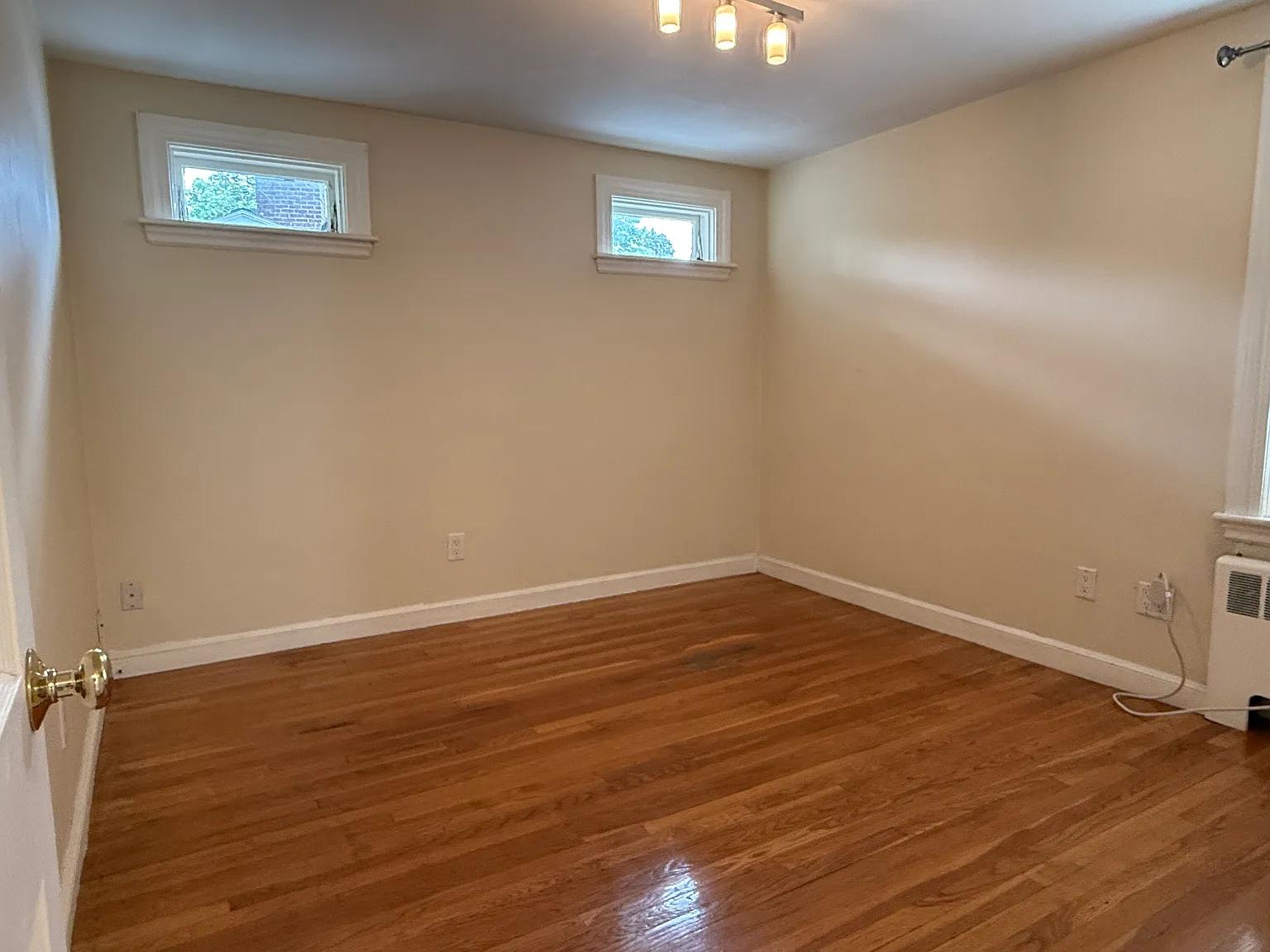 3 bed, 2 bath apartment for rent at 31 Falmouth Rd Unit 31, Watertown — photo 13 of 13