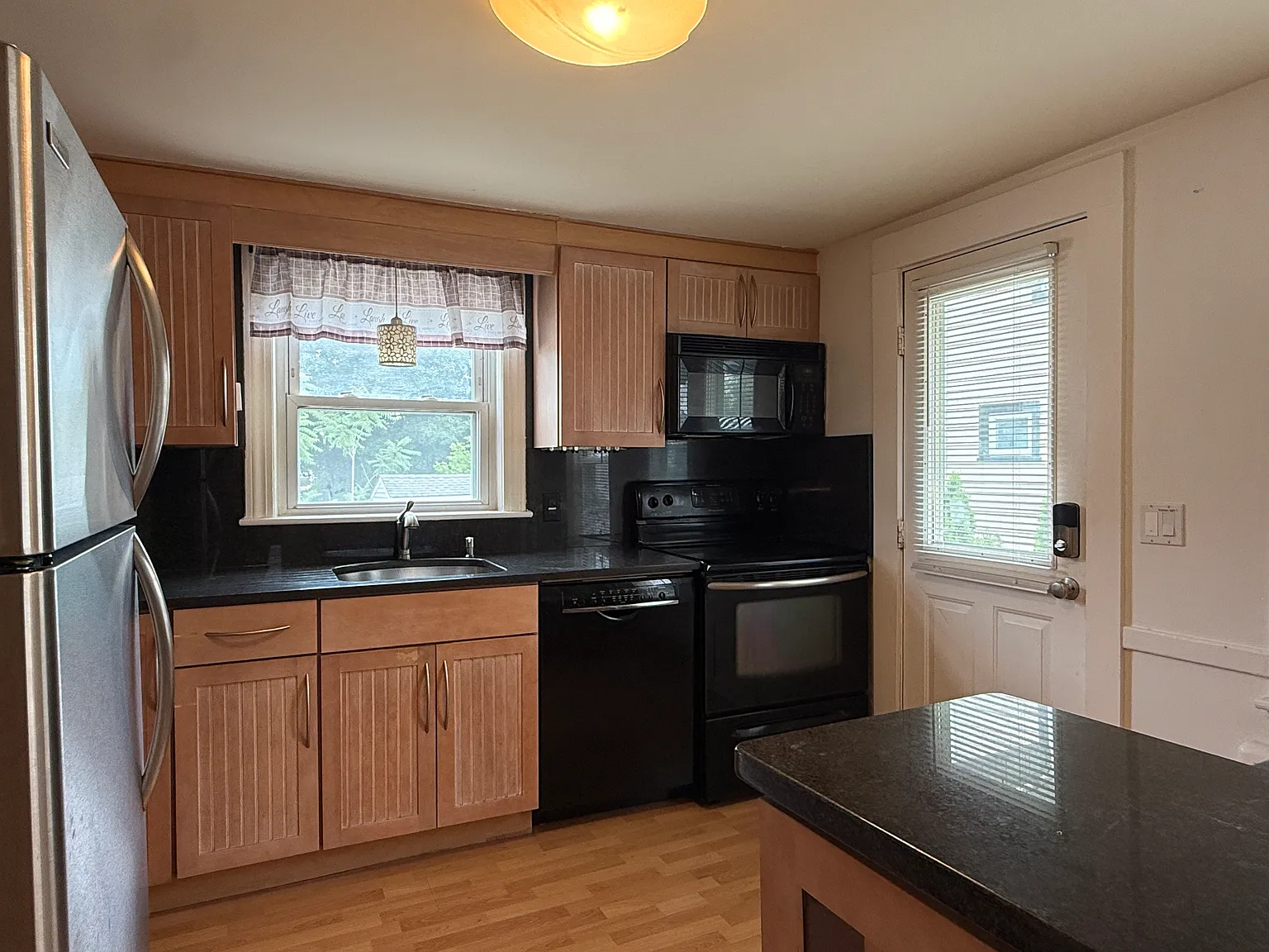 3 bed, 2 bath apartment for rent at 31 Falmouth Rd Unit 31, Watertown — photo 2 of 13