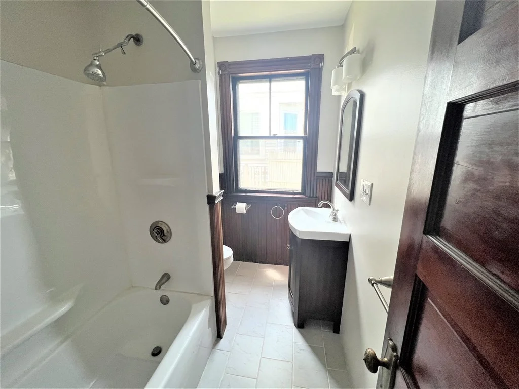 2 bed, 1 bath apartment for rent at 31 Federal St Unit 1, Beverly — photo 14 of 21
