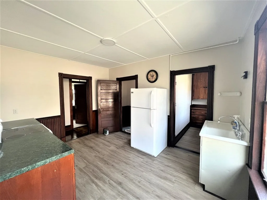 2 bed, 1 bath apartment for rent at 31 Federal St Unit 1, Beverly — photo 3 of 21