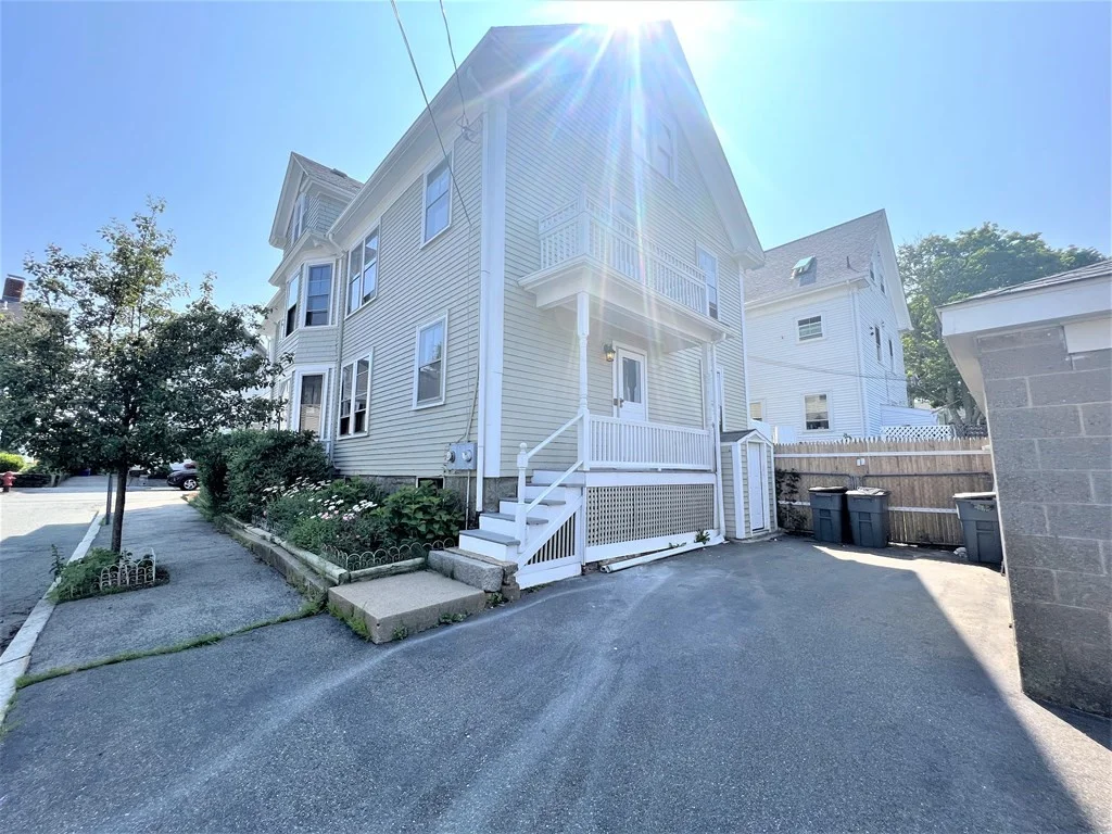 4 bed, 1 bath apartment for rent at 31 Federal St Unit 2, Beverly — photo 24 of 24