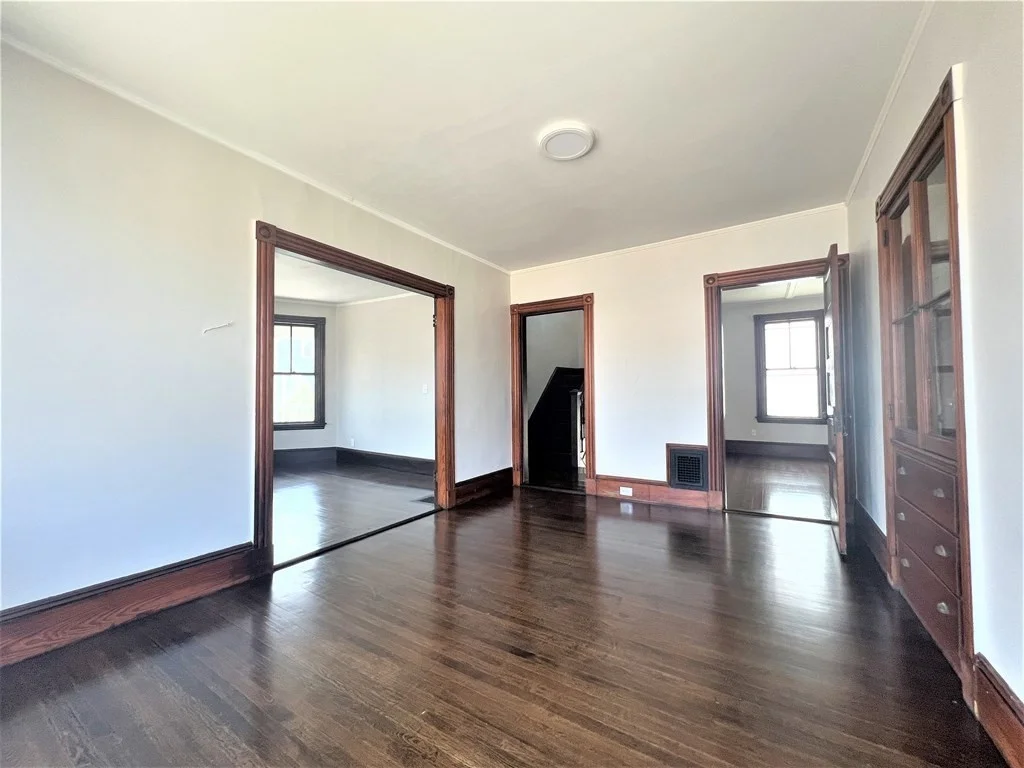 4 bed, 1 bath apartment for rent at 31 Federal St Unit 2, Beverly — photo 3 of 24