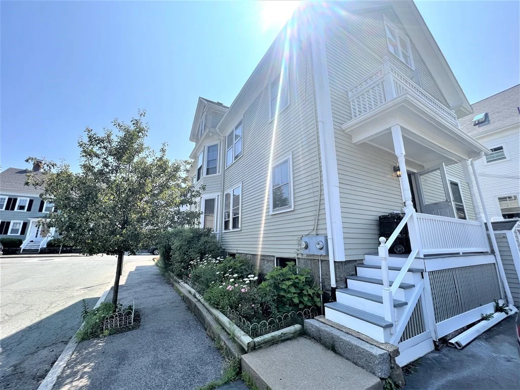 4 bed, 1 bath apartment for rent at 31 Federal St Unit 2, Beverly — photo 20 of 24