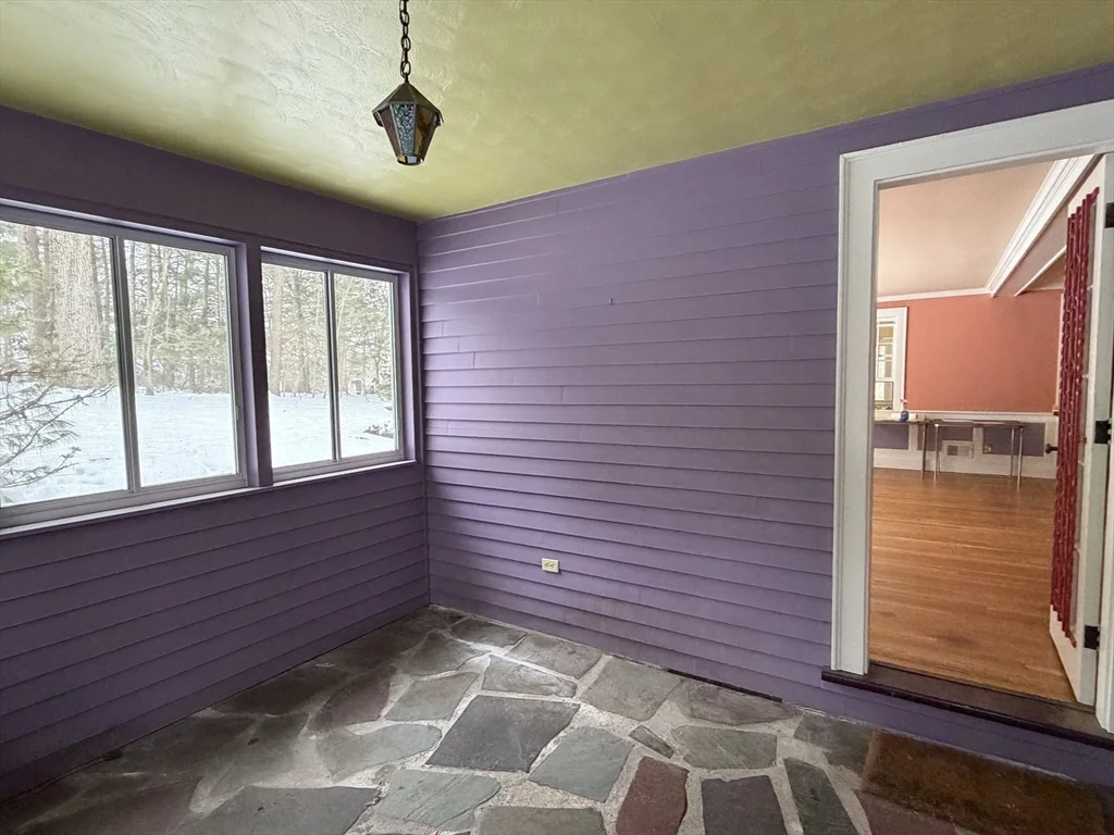 3 bed, 2 bath apartment for rent at 31 Fells Rd, Winchester — photo 15 of 22