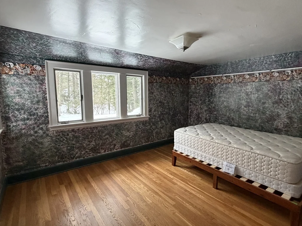 3 bed, 2 bath apartment for rent at 31 Fells Rd, Winchester — photo 20 of 22