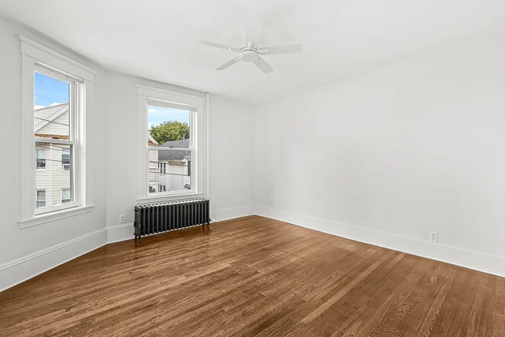 5 bed, 1 bath apartment for rent at 31 Fenwick St Unit 31, South Medford — photo 13 of 37