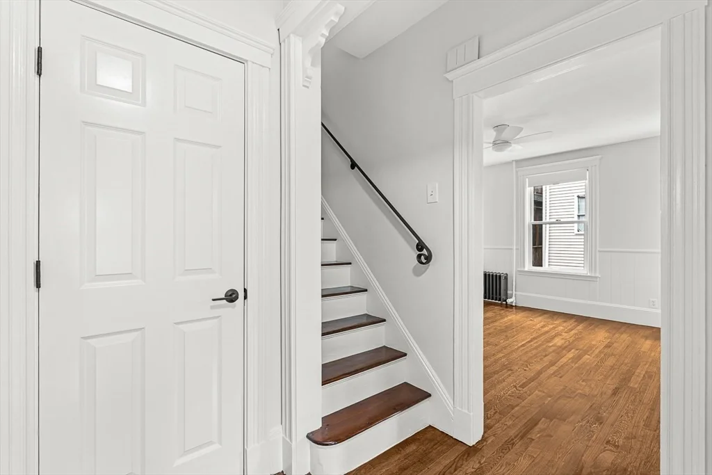5 bed, 1 bath apartment for rent at 31 Fenwick St Unit 31, South Medford — photo 10 of 37