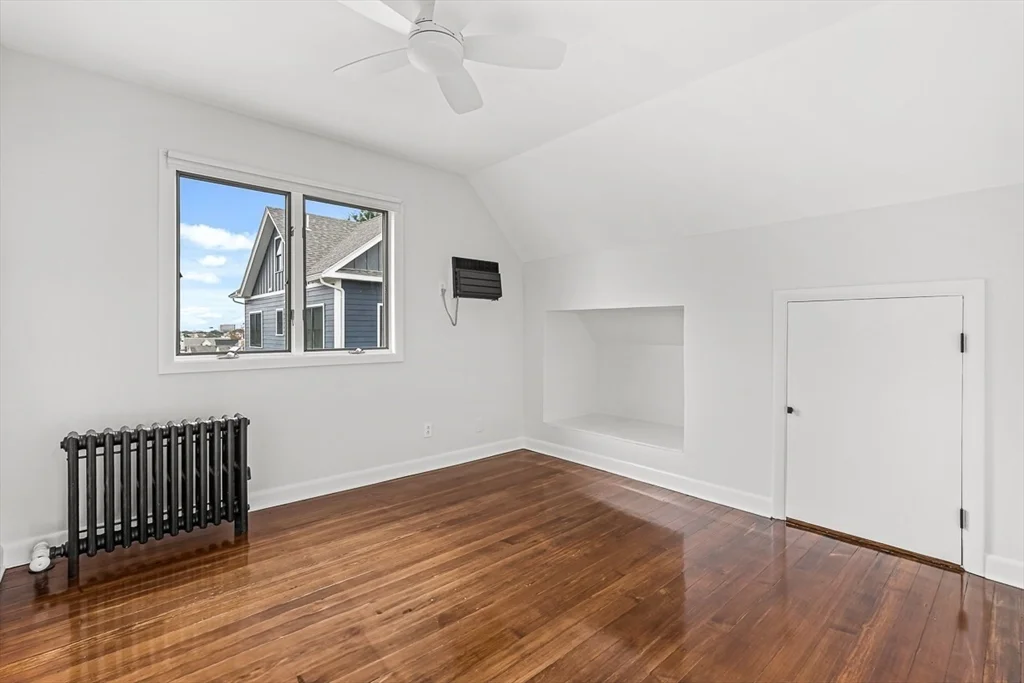 5 bed, 1 bath apartment for rent at 31 Fenwick St Unit 31, South Medford — photo 22 of 37