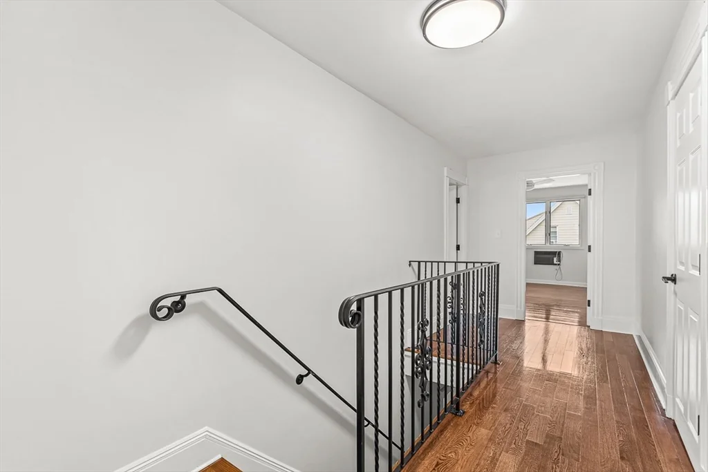5 bed, 1 bath apartment for rent at 31 Fenwick St Unit 31, South Medford — photo 21 of 37