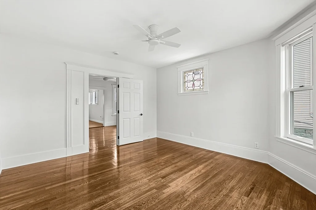 5 bed, 1 bath apartment for rent at 31 Fenwick St Unit 31, South Medford — photo 17 of 37