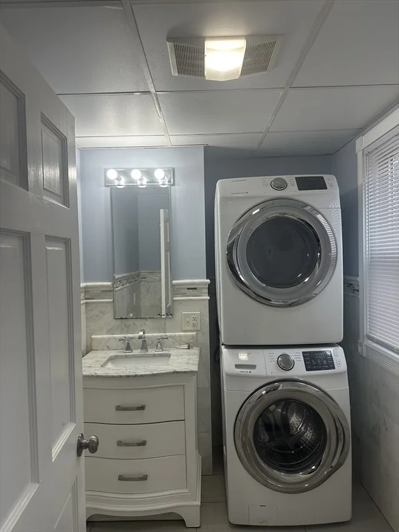 3 bed, 1 bath apartment for rent at 31 Forest Ave Unit 31, North Plymouth — photo 3 of 11