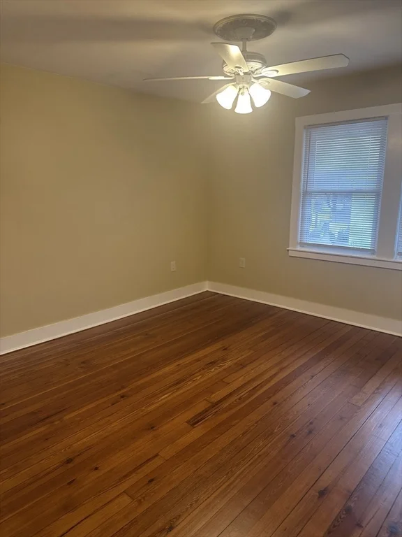 3 bed, 1 bath apartment for rent at 31 Forest Ave Unit 31, North Plymouth — photo 4 of 11