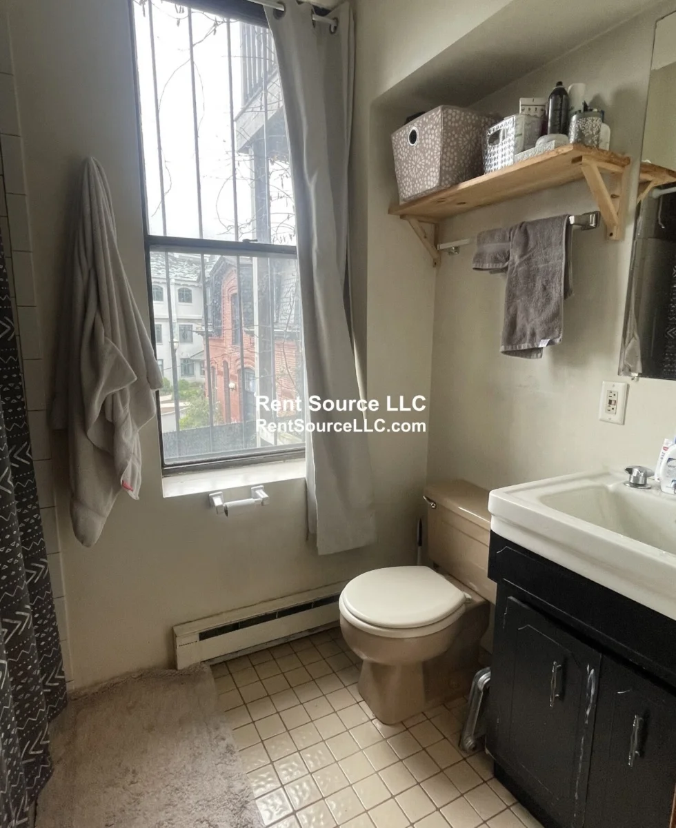 1 bed, 1 bath apartment for rent at 31 Fort Ave Unit 2, Roxbury — photo 15 of 15