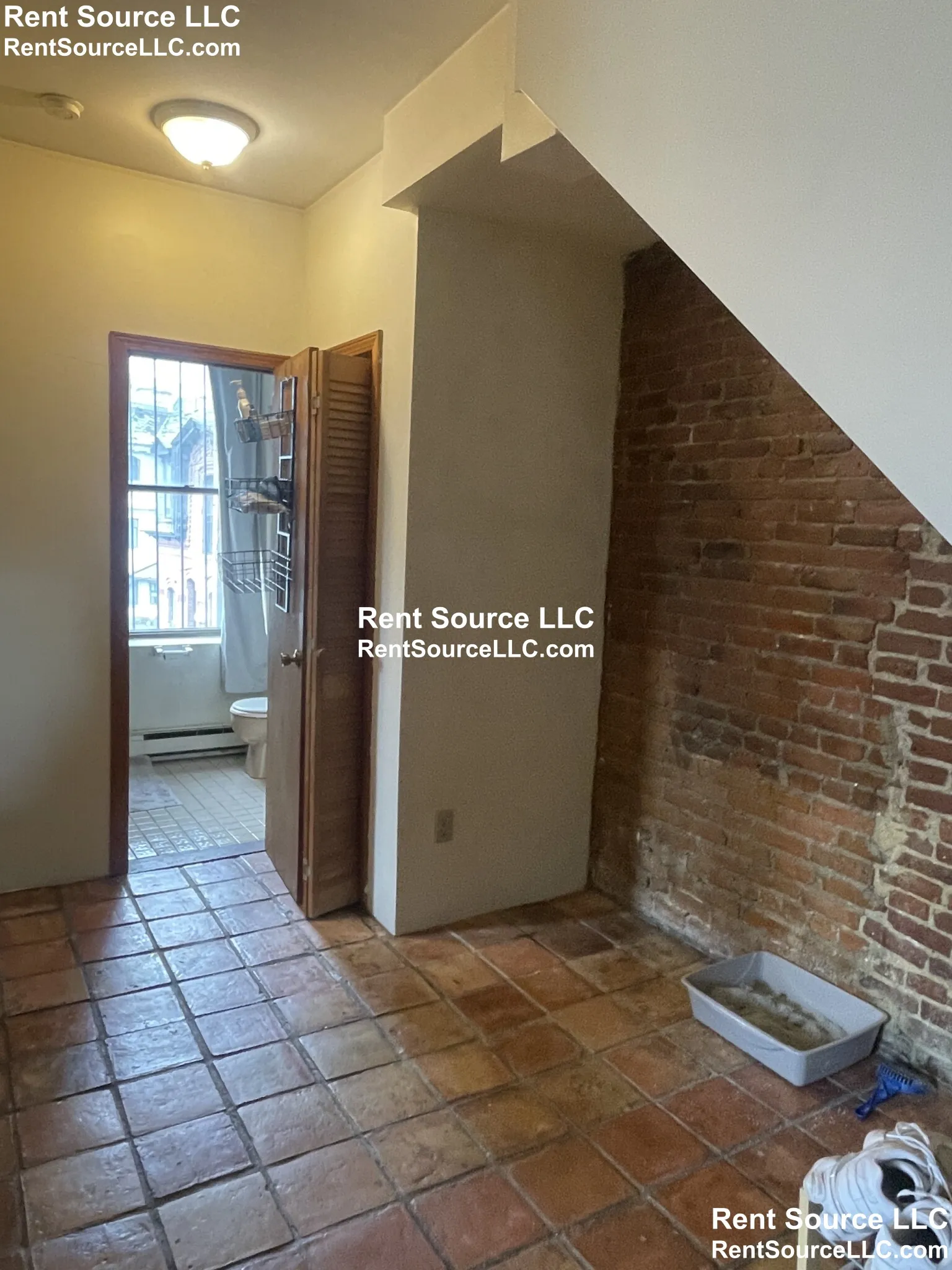 1 bed, 1 bath apartment for rent at 31 Fort Ave Unit 2, Roxbury — photo 8 of 15