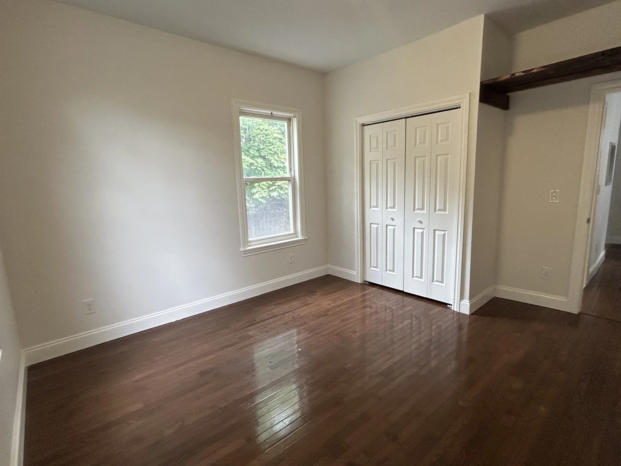 3 bed, 1 bath apartment for rent at 31 Franklin Ave Unit 2-2, Chelsea — photo 5 of 8