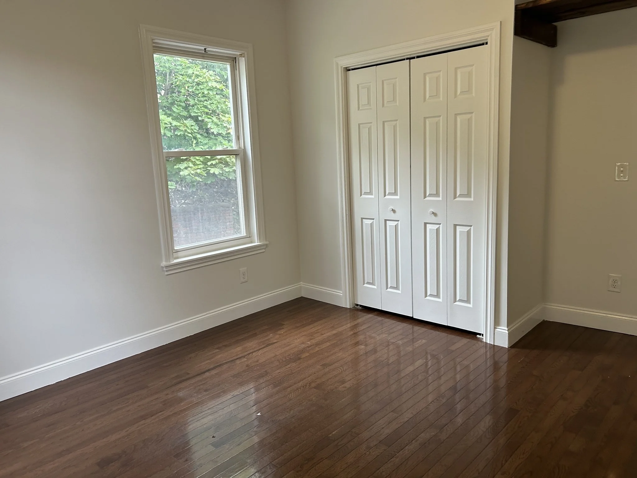 3 bed, 1 bath apartment for rent at 31 Franklin Ave Unit 2-2, Chelsea — photo 4 of 8